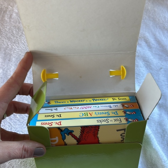 NWT The littlee green box of bright and early board books by Dr Seuss- set of 4 - Picture 3 of 5
